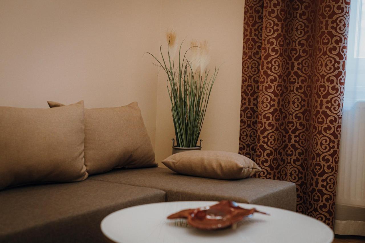 Dozsa Apartman Segedín Exteriér fotografie