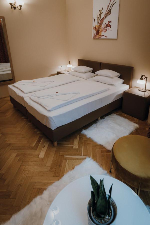 Dozsa Apartman Segedín Exteriér fotografie