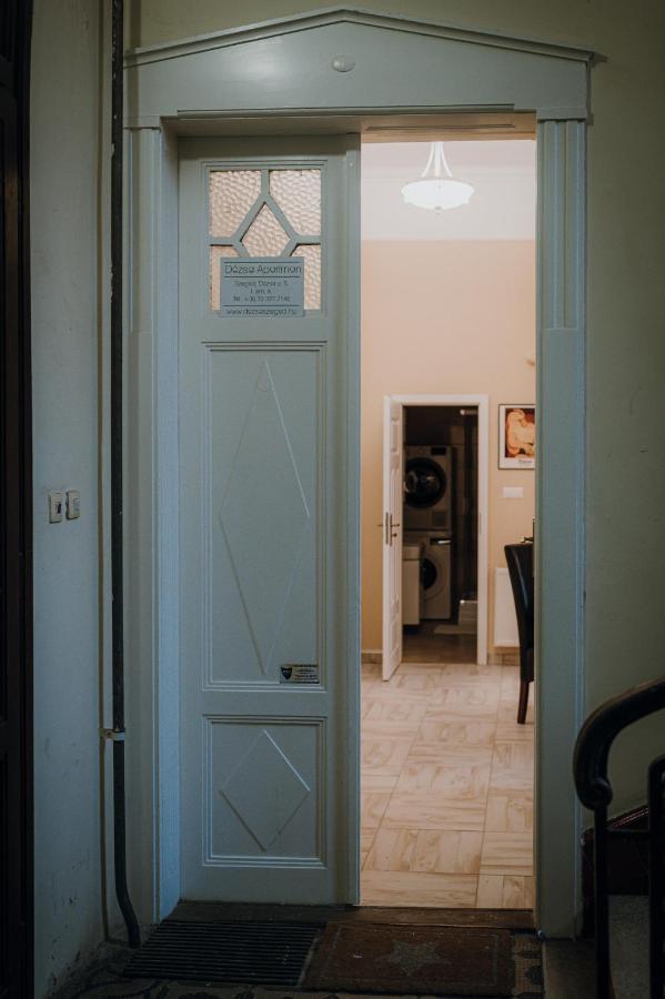 Dozsa Apartman Segedín Exteriér fotografie