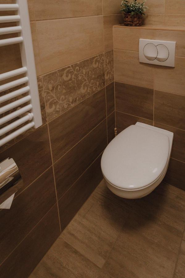 Dozsa Apartman Segedín Exteriér fotografie